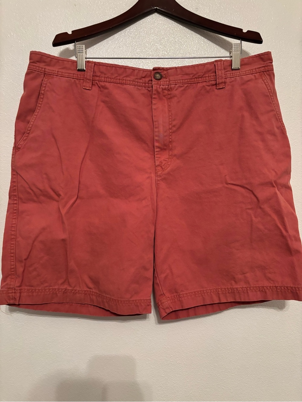 Izod saltwater Coral Flat Front Chino Shorts 40